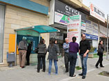 На Кипре все отчетливее проявляются признаки кризиса. Напомним, в островном государстве с субботы закрыты банки
