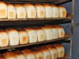 Жители Киева, который накануне был парализован стихией, сметают с полок продукты, хлеб уже закончился Жители Киева, который накануне был парализован стихией, сметают с полок продукты, хлеб уже закончился
