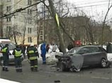 В воскресенье в УГИБДД по Москве сообщили: водитель за рулем "Опеля" был пьян, а в ДТП погиб его 12-летний сын, которого он посадил на переднее сиденье без спецкресла не пристегнул ремнем безопасности В воскресенье в УГИБДД по Москве сообщили: водитель за рулем "Опеля" был пьян, а в ДТП погиб его 12-летний сын, которого он посадил на переднее сиденье без спецкресла не пристегнул ремнем безопасности