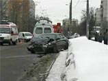 Пьяное ДТП в Москве: выпивший отец посадил сына на переднее сиденье и выехал на "встречку" Пьяное ДТП в Москве: выпивший отец посадил сына на переднее сиденье и выехал на "встречку"