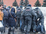 Возбуждено уголовное дело против активистов, на Красной площади пославших на три буквы новый закон "О прописке" Возбуждено уголовное дело против активистов, на Красной площади пославших на три буквы новый закон "О прописке"