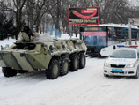 Киев замер в десятибалльных пробках. Мэр во время снегопада смотрел футбол, утверждают  журналисты
