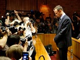 Брат Оскара Писториуса также предстал перед судом по обвинению в убийстве Брат Оскара Писториуса также предстал перед судом по обвинению в убийстве