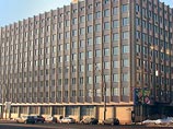 Следствием установлен факт продажи комплекса зданий института, принадлежащего военному ведомству, в центре Москвы по цене ниже рыночной стоимости почти на 300 миллионов рублей. Помимо незаконной реализации зданий следователи установили также и факт хищени Следствием установлен факт продажи комплекса зданий института, принадлежащего военному ведомству, в центре Москвы по цене ниже рыночной стоимости почти на 300 миллионов рублей. Помимо незаконной реализации зданий следователи установили также и факт хищени