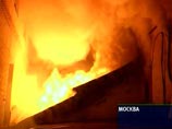 В центре Москвы горело здание ГИТИСа. Пожарные больше трех часов боролись с открытым огнем