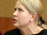 Бывшая руководительница департамента имущественных отношений Министерства обороны РФ Евгения Васильева, которая проходит по делу о многомиллионных хищениях в "Оборонсервисе", в очередной раз жалуется Бывшая руководительница департамента имущественных отношений Министерства обороны РФ Евгения Васильева, которая проходит по делу о многомиллионных хищениях в "Оборонсервисе", в очередной раз жалуется