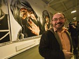 Уже более трех тысяч человек посетили выставку Марата Гельмана Icons, которая на днях открылась в арт-центре "Ткачи" в Петербурге