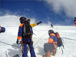 На Эльбрусе спасатели обнаружили тела двух иностранных альпинистов, пропавших месяц назад