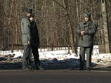 В Москве преступник бросил угнанный внедорожник, оставив спавшего в нем малыша невредимым