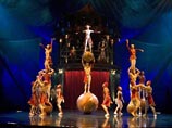 Шоу Kooza, которое рассказывает о двойственности мира и построено на основных цирковых дисциплинах - акробатике и клоунаде, представит Cirque du Soleil в собственном шатре на территории столичного спортивного комплекса "Лужники"