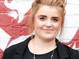 Первый в истории Великобритании комиссар молодежной полиции, 17-летняя Пэрис Браун, извинилась за сообщения в интернете, в которых хвалилась чрезмерным употреблением алкоголя, наркотиков и подробностями своей интимной жизни