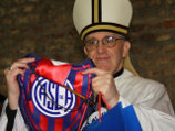 Папа Франциск встретился с представителями фан-клуба своей любимой футбольной команды 