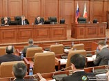 Депутаты Заксобрания Чечни приняли закон, который запрещает продажу слабоалкогольных энергетических напитков типа "Jaguar" на территории Республики и ограничивает продажу безалкогольных энергетиков