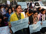 В индийской столице водитель изнасиловал в автобусе 10-летнюю девочку