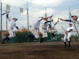 "Квиддичинг" покоряет мир: интернет заполонили ФОТО полетов на метле в стиле Гарри Поттера "Квиддичинг" покоряет мир: интернет заполонили ФОТО полетов на метле в стиле Гарри Поттера