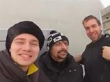 Во Владивостоке ищут любителей экстрима, покоривших пилоны Золотого моста с помощью "компитентных" органов Во Владивостоке ищут любителей экстрима, покоривших пилоны Золотого моста с помощью "компитентных" органов