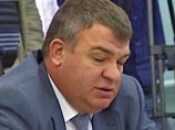 Бывший министр обороны Анатолий Сердюков осенью, примерно за месяц до своей отставки, обещал, что работы на взлетно-посадочной полосе по подготовке к приему российской стратегической авиации, завершатся к началу апреля 2013 года
