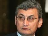 Прокуратура отменила уголовное дело против единоросса, напавшего на такси с льдиной в руках Прокуратура отменила уголовное дело против единоросса, напавшего на такси с льдиной в руках