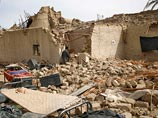 Произошедшее землетрясение - третье в Иране за последние десять дней. Во вторник подземные толчки магнитудой 7,5 были зафиксированы в районе близ границы с Пакистаном, став причиной мощнейшего землетрясения за 40 лет