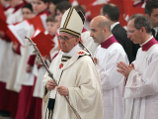 Папа оставил сотрудников Ватикана без премии