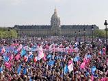В воскресенье, накануне рассмотрения закона о легализации во Франции однополых браков нижней палатой парламента, тысячи противников этого нововведения вновь вышли на улицы Парижа
