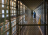 В американской тюрьме четыре надзирательницы забеременели от криминального босса