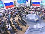 Владимир Путин в одиннадцатый раз проводит "прямую линию" с россиянами - первую в его нынешний президентский срок. Ответы на волнующие граждан вопросы