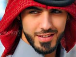 "Убей меня нежно": сетевых дам покорили фото мужчины, якобы высланного из Саудовской Аравии за сексапильность