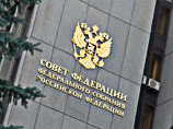 Совет Федерации одобрил в субботу закон, запрещающий высокопоставленным чиновникам иметь иностранные счета и ценные бумаги в банках за рубежом