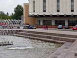 Преступление произошло прямо в сквере у фонтана "Музыка Славы" в двухстах метрах от станции метро "Кузьминки"