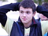 Александр Слепаков - двоюродный брат экс-капитана пятигорской команды КВН, продюсера и сценариста Семена Слепакова Александр Слепаков - двоюродный брат экс-капитана пятигорской команды КВН, продюсера и сценариста Семена Слепакова