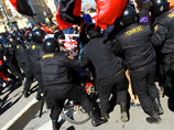 В Петербурге Первомай омрачился массовыми задержаниями анархистов на Дворцовой площади В Петербурге Первомай омрачился массовыми задержаниями анархистов на Дворцовой площади