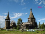 От молнии в Архангельской области сгорела  уникальная деревянная церковь XVIII века