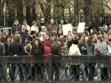 Митинг на Болотной: наплыв участников заставил правоохранителей ставить дополнительные рамки