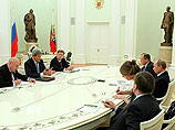 Госсекретарь США Джон Керри в среду завершает свой двухдневный визит в Москву. Переговоры с российской стороной выдались на удивление бесконфликтными