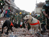 Под обломками обрушившегося 24 апреля восьмиэтажного здания Rana Plaza в Бангладеш обнаружили выжившую Под обломками обрушившегося 24 апреля восьмиэтажного здания Rana Plaza в Бангладеш обнаружили выжившую