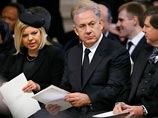 По данным британской газеты The Telegraph, роскошное ложе установили для пятичасового перелета в Великобританию, где Нетаньяху 17 апреля участвовал в похоронах бывшего премьер-министра Маргарет Тэтчер По данным британской газеты The Telegraph, роскошное ложе установили для пятичасового перелета в Великобританию, где Нетаньяху 17 апреля участвовал в похоронах бывшего премьер-министра Маргарет Тэтчер