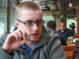 Бывший лидер праворадикальной группировки "Русский образ" Илья Горячев, ставший основным свидетелем на процессе по делу националистов Никиты Тихонова и Евгении Хасис, действительно задержан на территории иностранного государства Бывший лидер праворадикальной группировки "Русский образ" Илья Горячев, ставший основным свидетелем на процессе по делу националистов Никиты Тихонова и Евгении Хасис, действительно задержан на территории иностранного государства