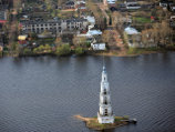 Затопленная колокольня в Калязине претендует на звание одного из символов России