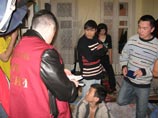 Россиян все больше беспокоит ситуация с мигрантами, которые распространяют идеи радикального ислама Россиян все больше беспокоит ситуация с мигрантами, которые распространяют идеи радикального ислама