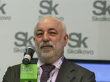 Пономарев "заступился" за Суркова, который ему не платил, и добавил к доходам 1,5 миллиона Пономарев "заступился" за Суркова, который ему не платил, и добавил к доходам 1,5 миллиона