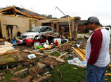 В результате удара природы были повреждены десятки домов городка Гранбари, пострадавшего больше всего