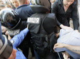 Акция оппозиции в Киеве закончилась стычкой. Пострадали журналисты Акция оппозиции в Киеве закончилась стычкой. Пострадали журналисты