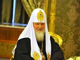 Патриарх Кирилл призвал богатых тратить на благотворительность, а не "заграничных манекенщиц"