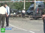 Бросивший сумку со взрывчаткой у здания ССП в Махачкале попал в объективы видеокамер Бросивший сумку со взрывчаткой у здания ССП в Махачкале попал в объективы видеокамер