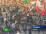 По версии следствия, 6 мая 2012 года на Болотной площади в городе Москве в ходе проведения согласованного митинга "Марш миллионов" указанные лица призывали к массовым беспорядкам и приняли в них активное участие По версии следствия, 6 мая 2012 года на Болотной площади в городе Москве в ходе проведения согласованного митинга "Марш миллионов" указанные лица призывали к массовым беспорядкам и приняли в них активное участие
