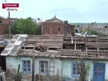 Власти города Ефремова Тульской области оценили масштаб разрушений, причиненных пронесшимся накануне ураганом