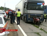 Тверская полиция разыскивает виновника крупного ДТП с четырьмя жертвами Тверская полиция разыскивает виновника крупного ДТП с четырьмя жертвами