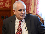 Лидер кубинской революции Фидель Кастро чувствует себя "очень хорошо", уверяет посол Кубы в России Эмилио Лосада Гарсия. "Он занят работой постоянно, сейчас пишет книги" Лидер кубинской революции Фидель Кастро чувствует себя "очень хорошо", уверяет посол Кубы в России Эмилио Лосада Гарсия. "Он занят работой постоянно, сейчас пишет книги"