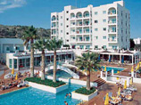 На Кипре в бассейне отеля утонула девочка из России
